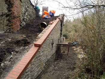 The rebuilt wall of the Old Pit heapstead ramp after capping, March 2016.